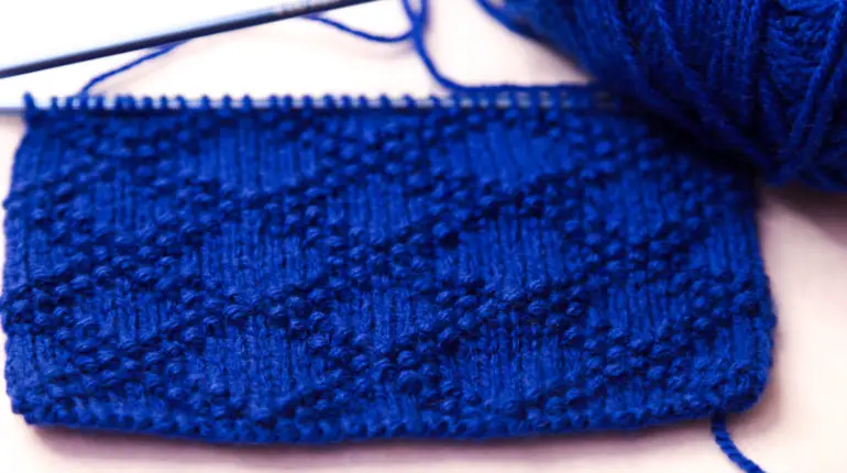 Comment tricoter le point de carrelage ?
