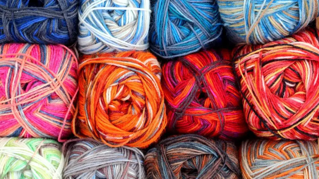 Différencier les types de laines à tricoter