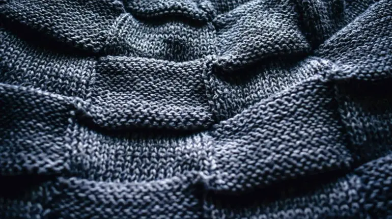 Le blocage d'un tricot est primordial